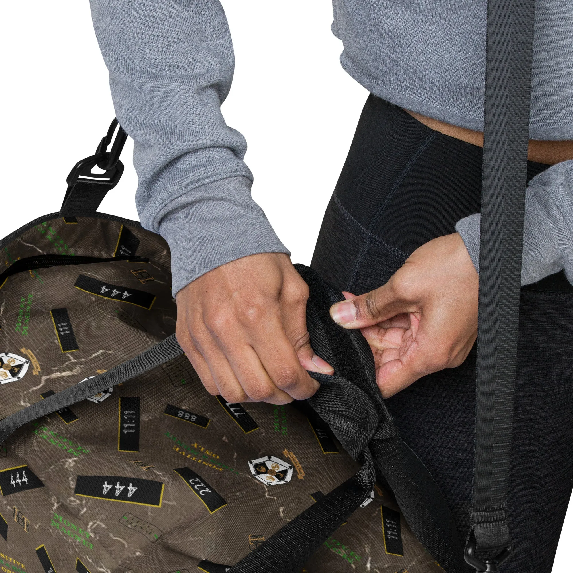 8xquiZit Collection Manifestation Duffle Bag