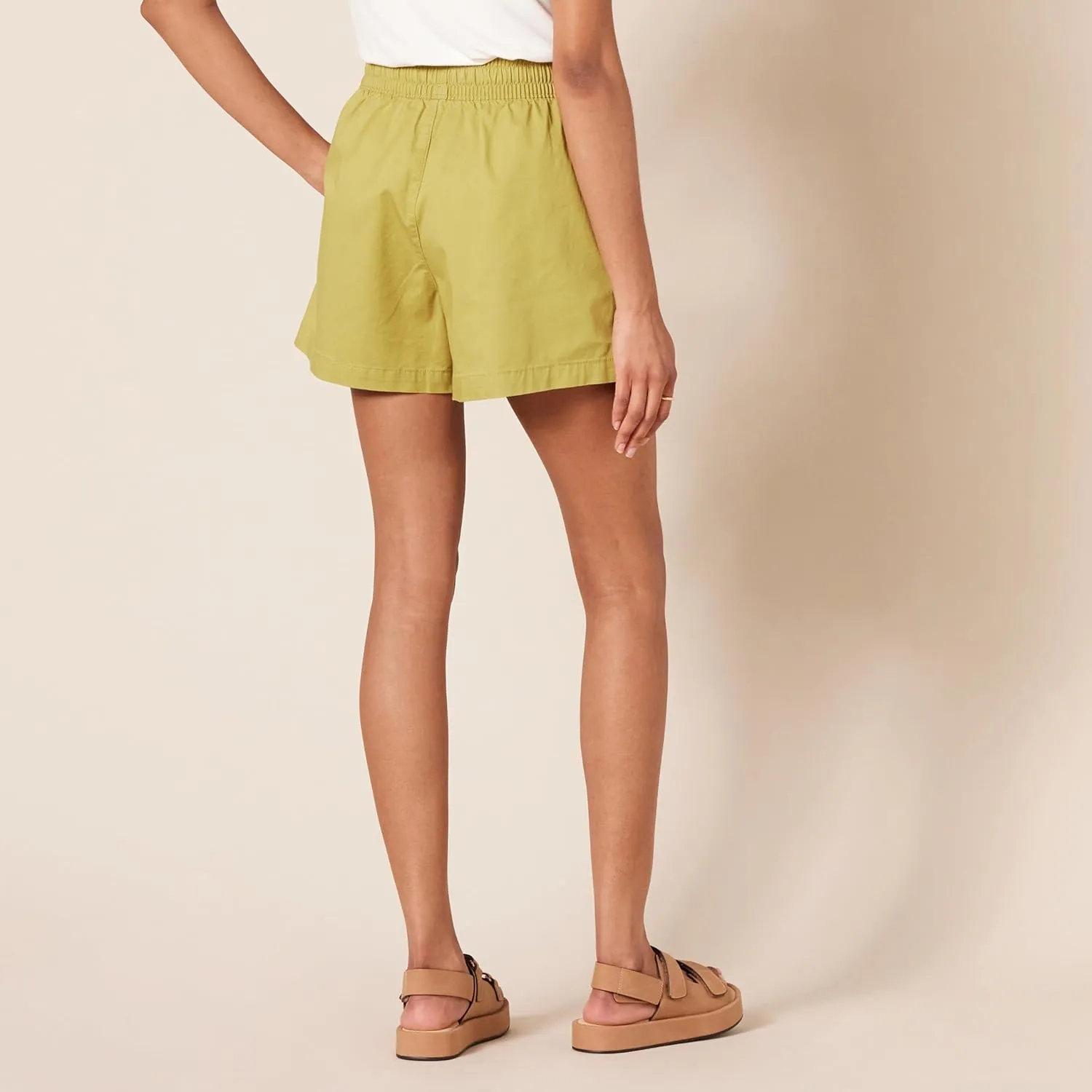 Amazon Essentials Women's Stretch Cotton Mid-Rise Pull-On Relaxed-Fit Shorts