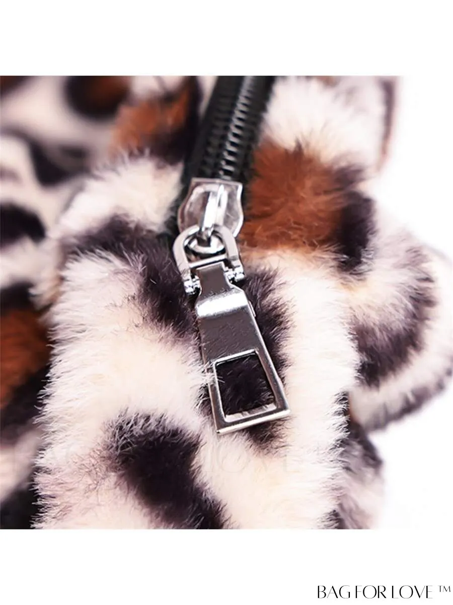 BagForLove - Stylish Leopard Print Fluffy Shoulder Bag - Trendy, Durable, Polyester with Zipper Closure