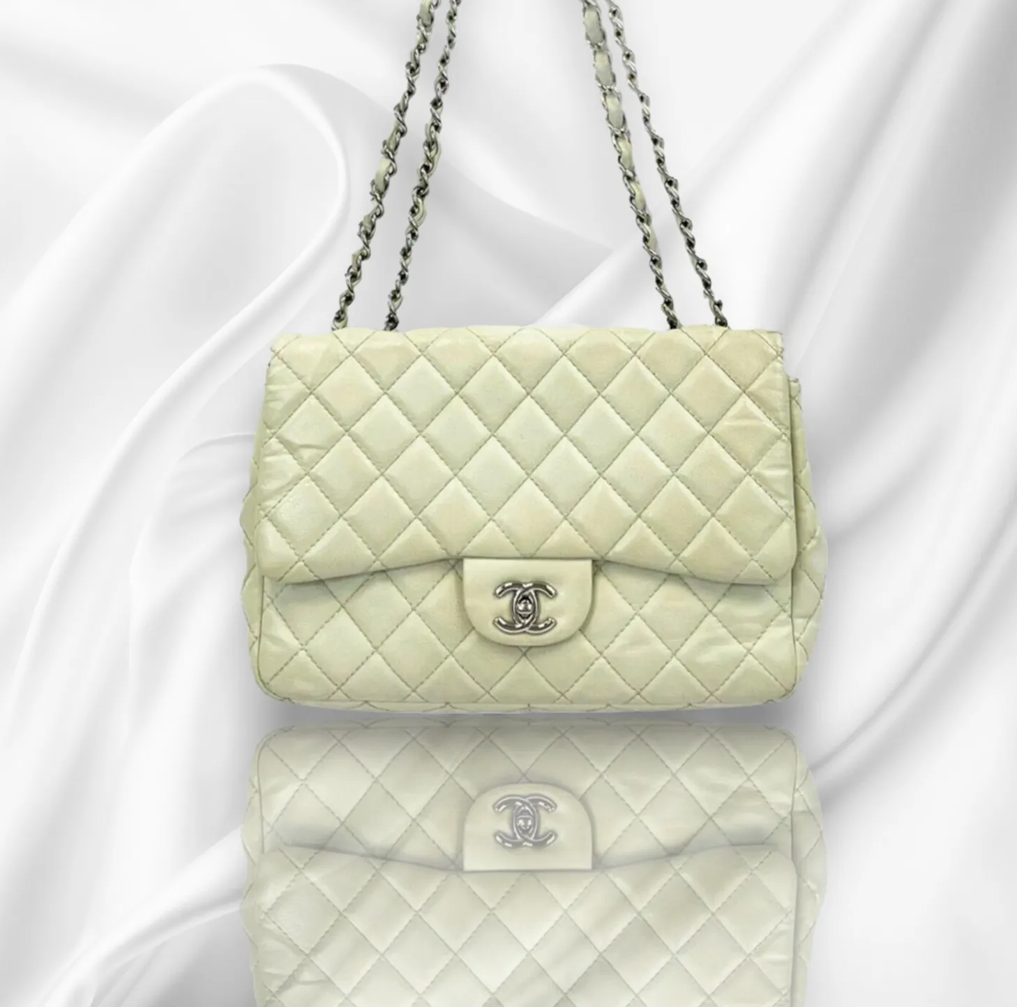 Best seller Chanel Classic Bag Flap Durable