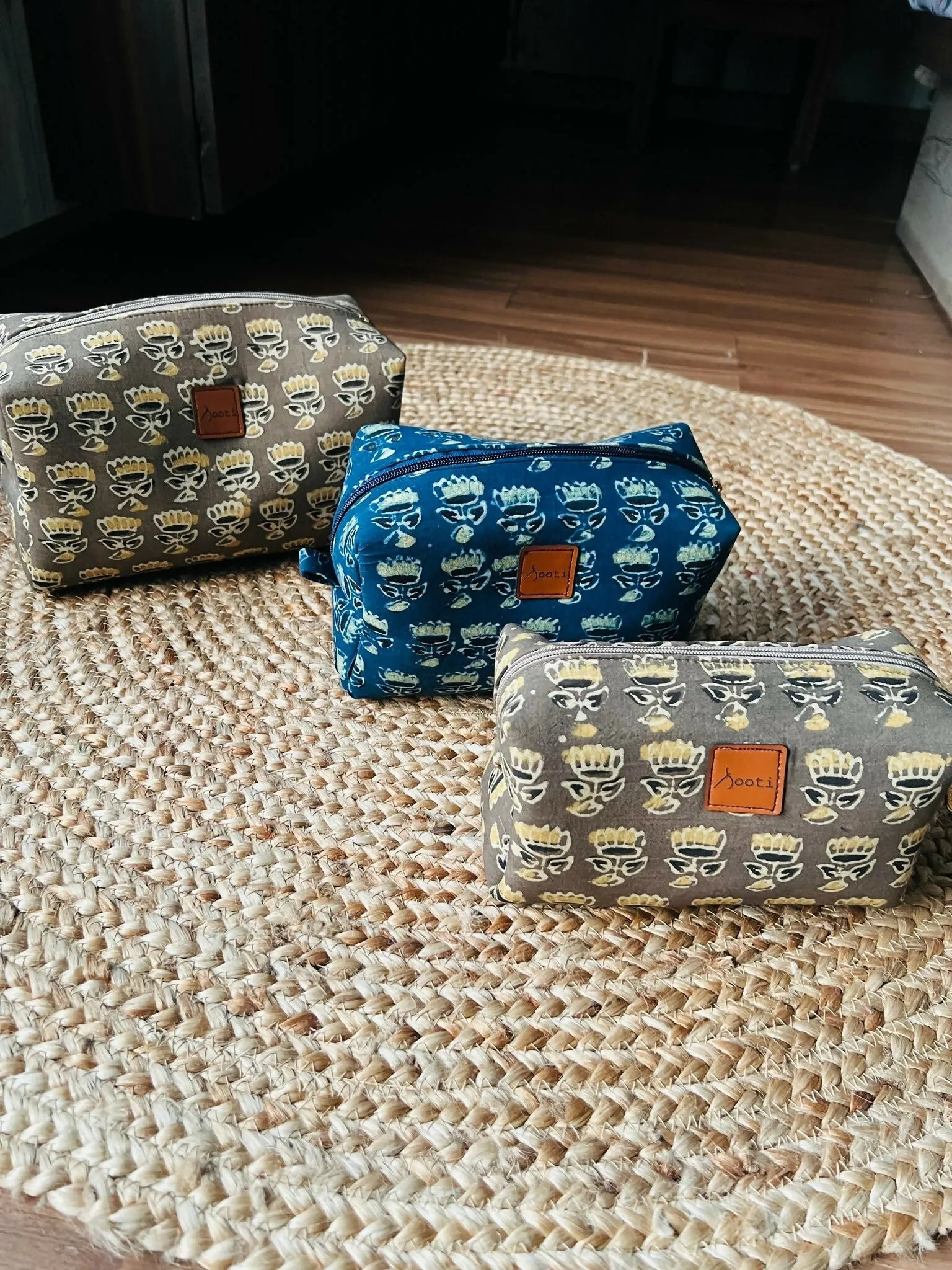 Box Pouches - Set of 3 | Lotus Love