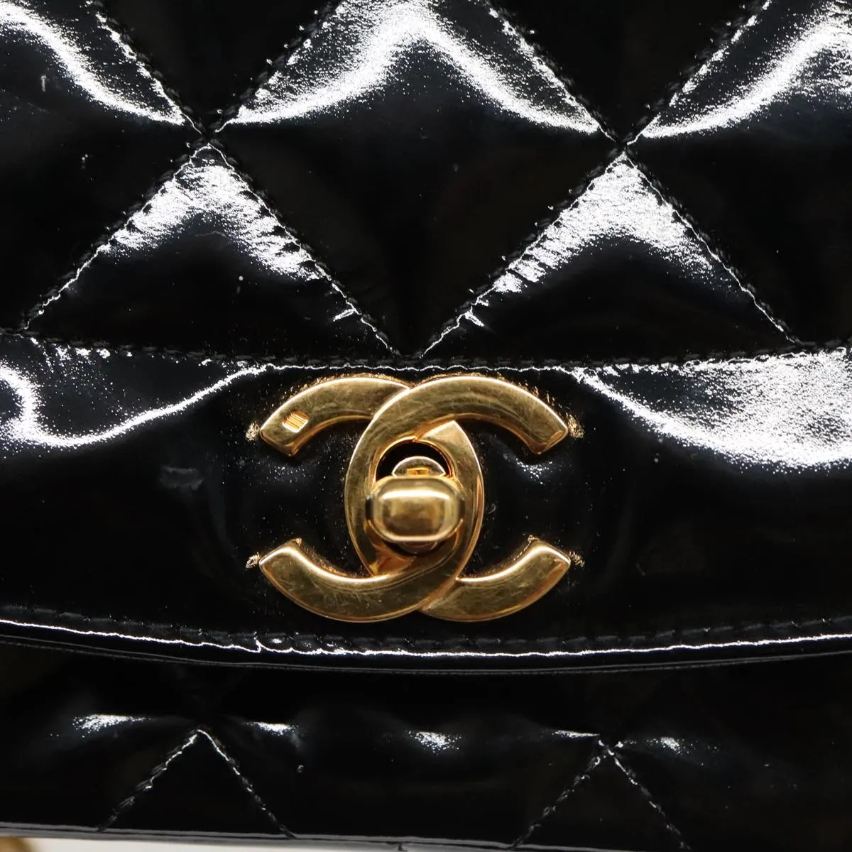CHANEL Matelasse 25 Chain Diana Shoulder Bag Patent Black Gold CC 99928