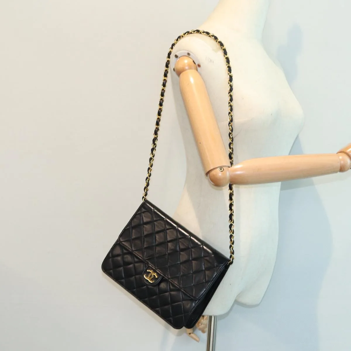 CHANEL Matelasse Chain Shoulder Bag Lamb Skin Black Gold CC bs16822