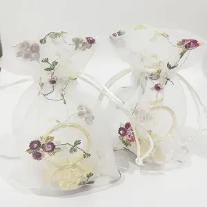 CHYHMYT 10 Pcs White Embroidery Gift Bag- Organza Drawstring Gift Bags Embroidery Lace Floral Pouches for Christmas Wedding Birthday Parties Favor Jewelry Craft Bags, 4" x 5.5"