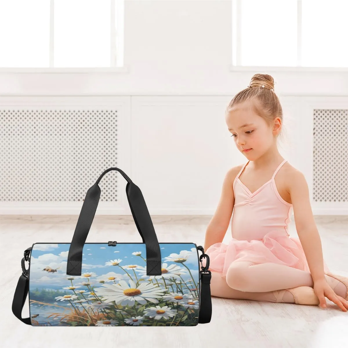 Daisies And Bees Sports Duffel Bag with Shoulder Strap, Large Capacity Gym Bag with Shoe Compartment, Water Resistant Travel Duffle Bag for Men Women Travel, Sports (17.6x9x9 Inch)
