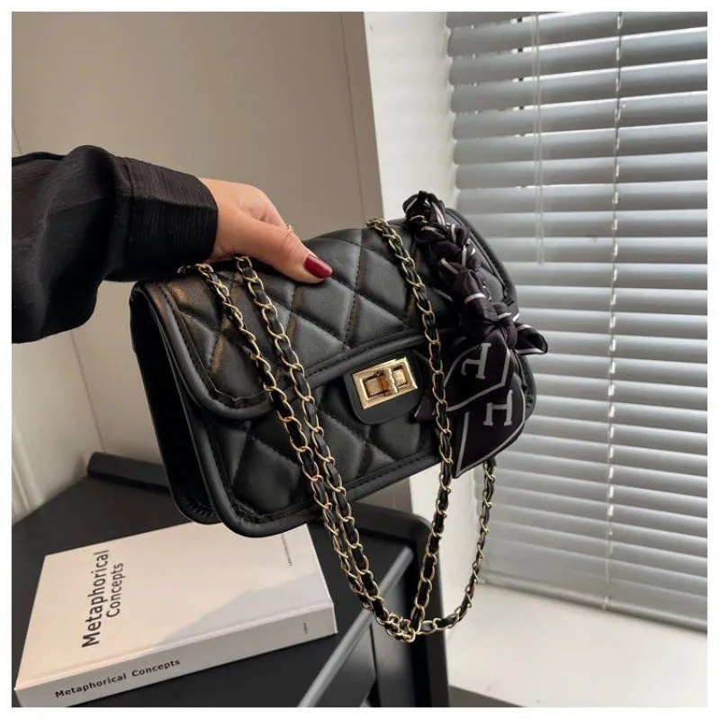 Durable Women's Chain Western Style Pouch Shoulder Bags