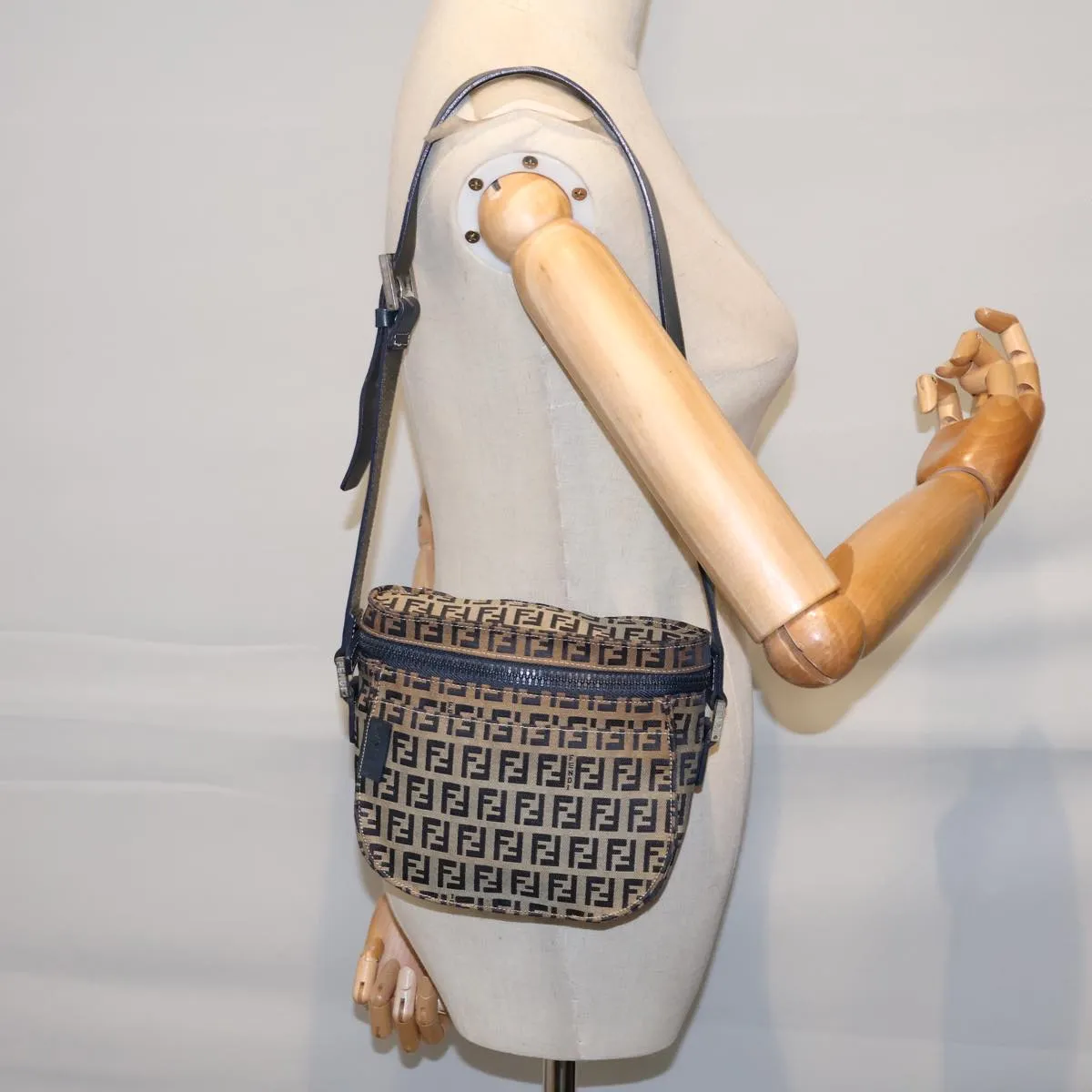 FENDI Zucchino Canvas Shoulder Bag Navy bs13705