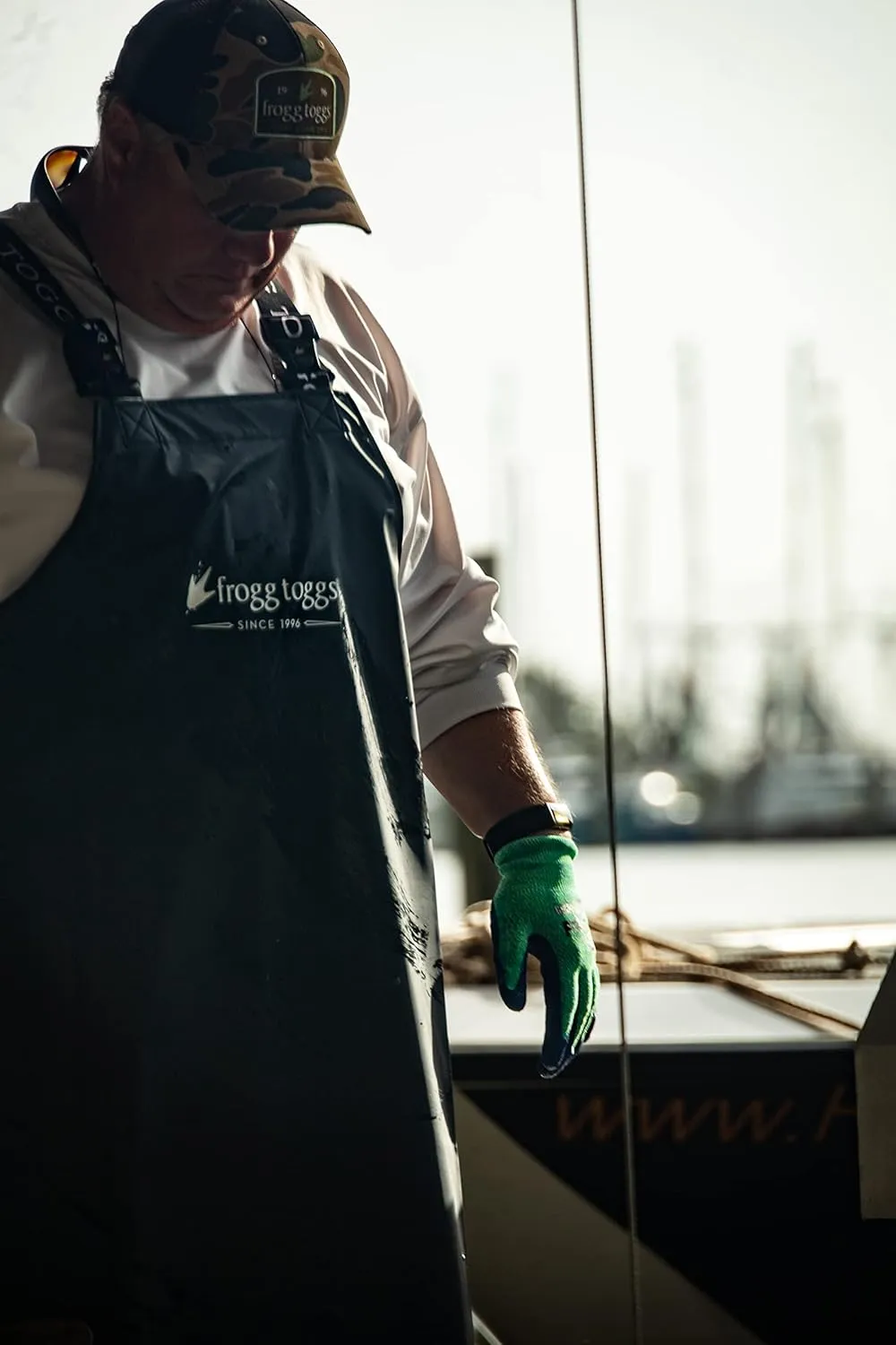 FROGG TOGGS Men's Waypoint Fish Apron, Waterproof, Durable with 4-Way Stretch
