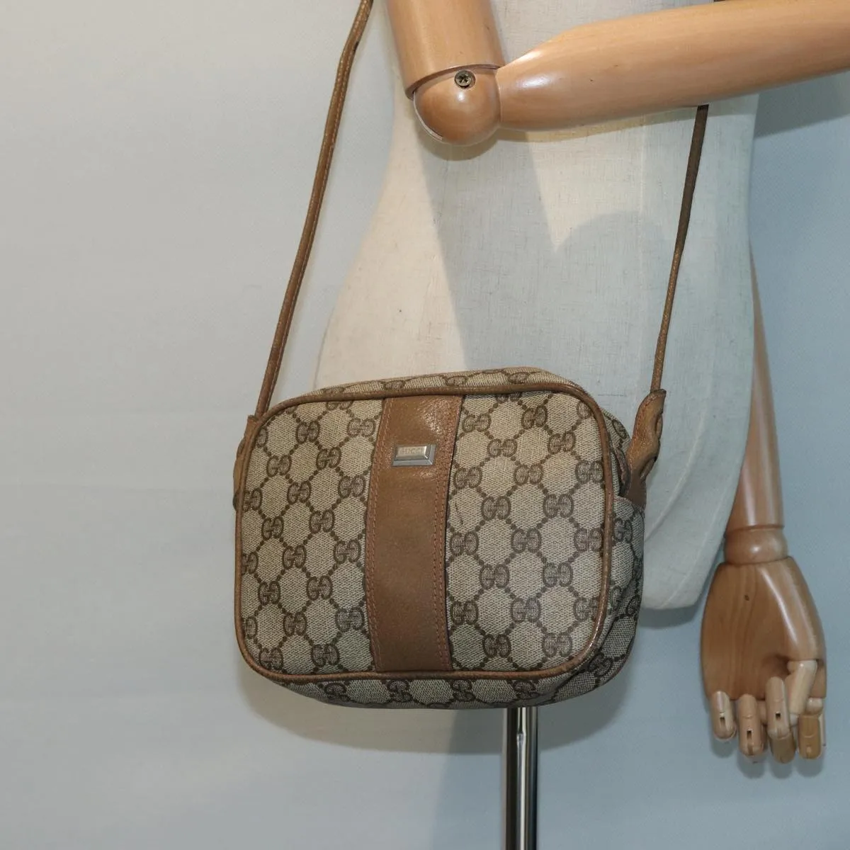 GUCCI GG Canvas Shoulder Bag PVC Leather Beige th5161