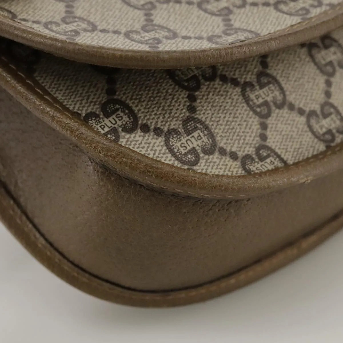 GUCCI GG Plus Supreme Shoulder Bag PVC Beige 103389