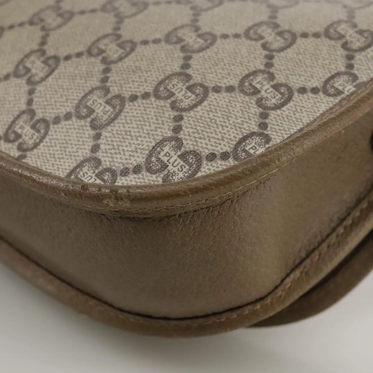 GUCCI GG Plus Supreme Shoulder Bag PVC Beige 103389