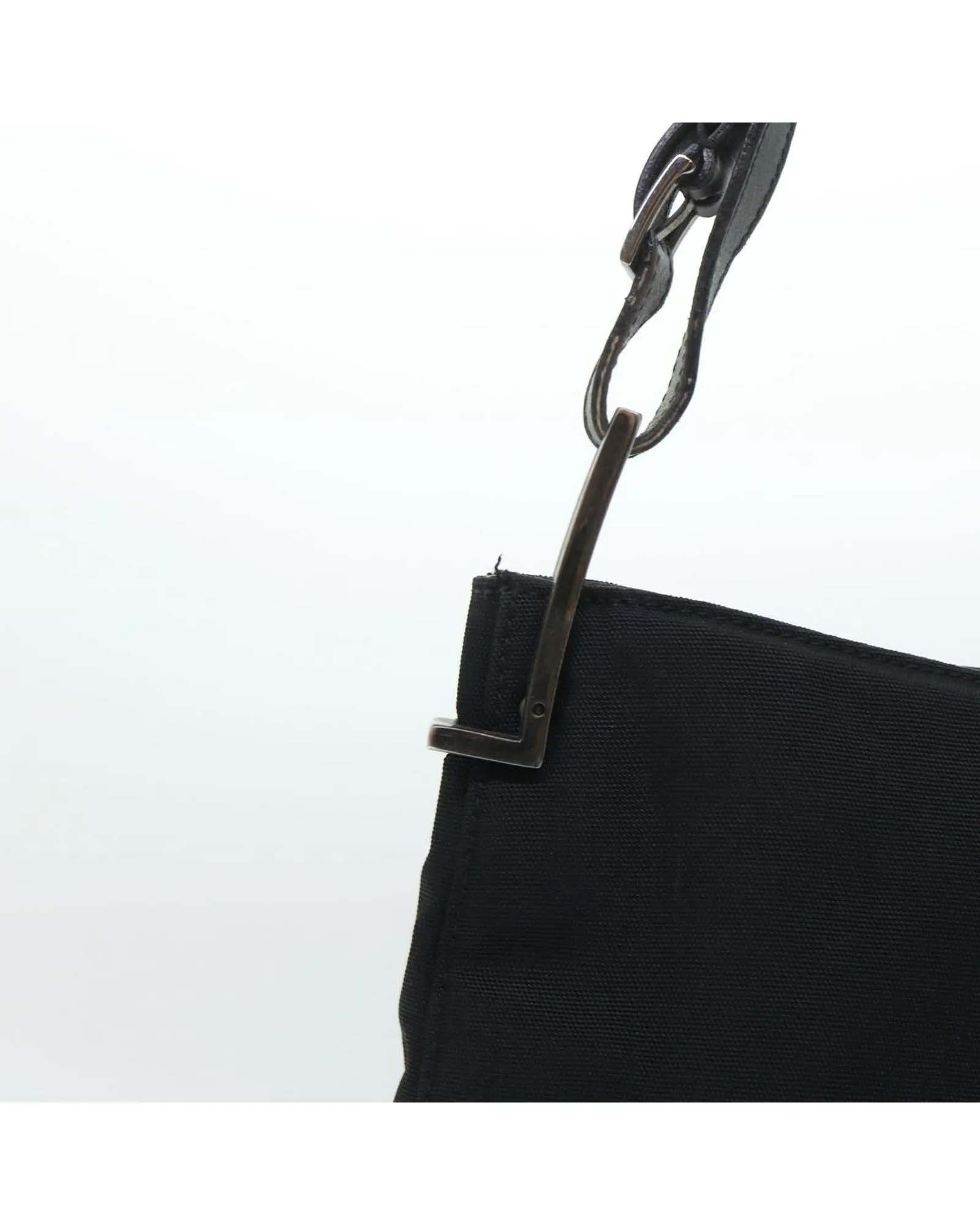 Gucci Shoulder BagModel