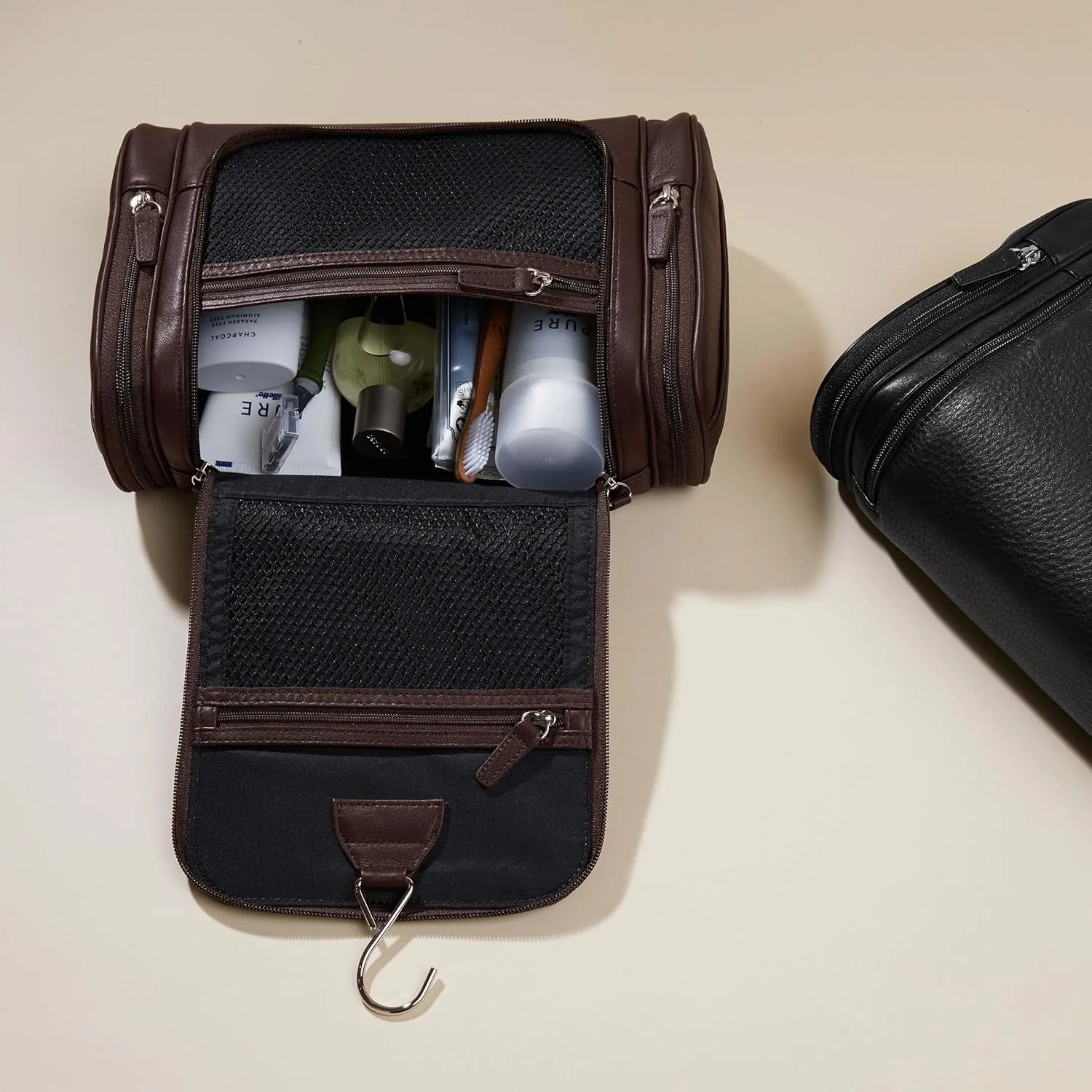 Leatherology Hanging Toiletry Kit