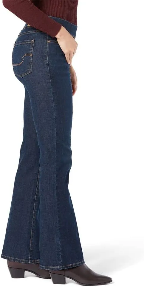 Levi Strauss Signature Gold Women's Totally Shaping Pull-on Bootcut (Also Available in Plus Size)