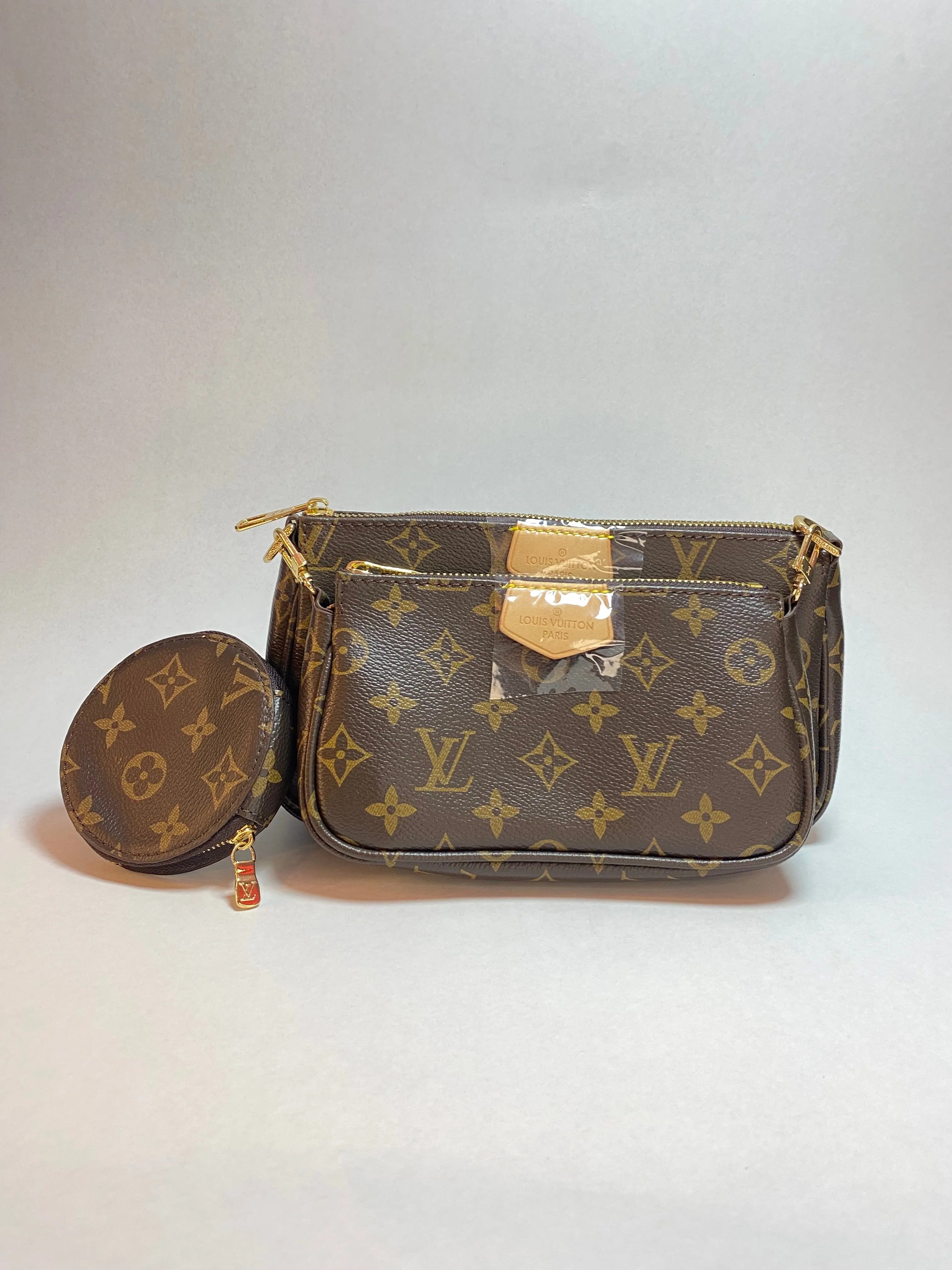 L.V multi pochette .