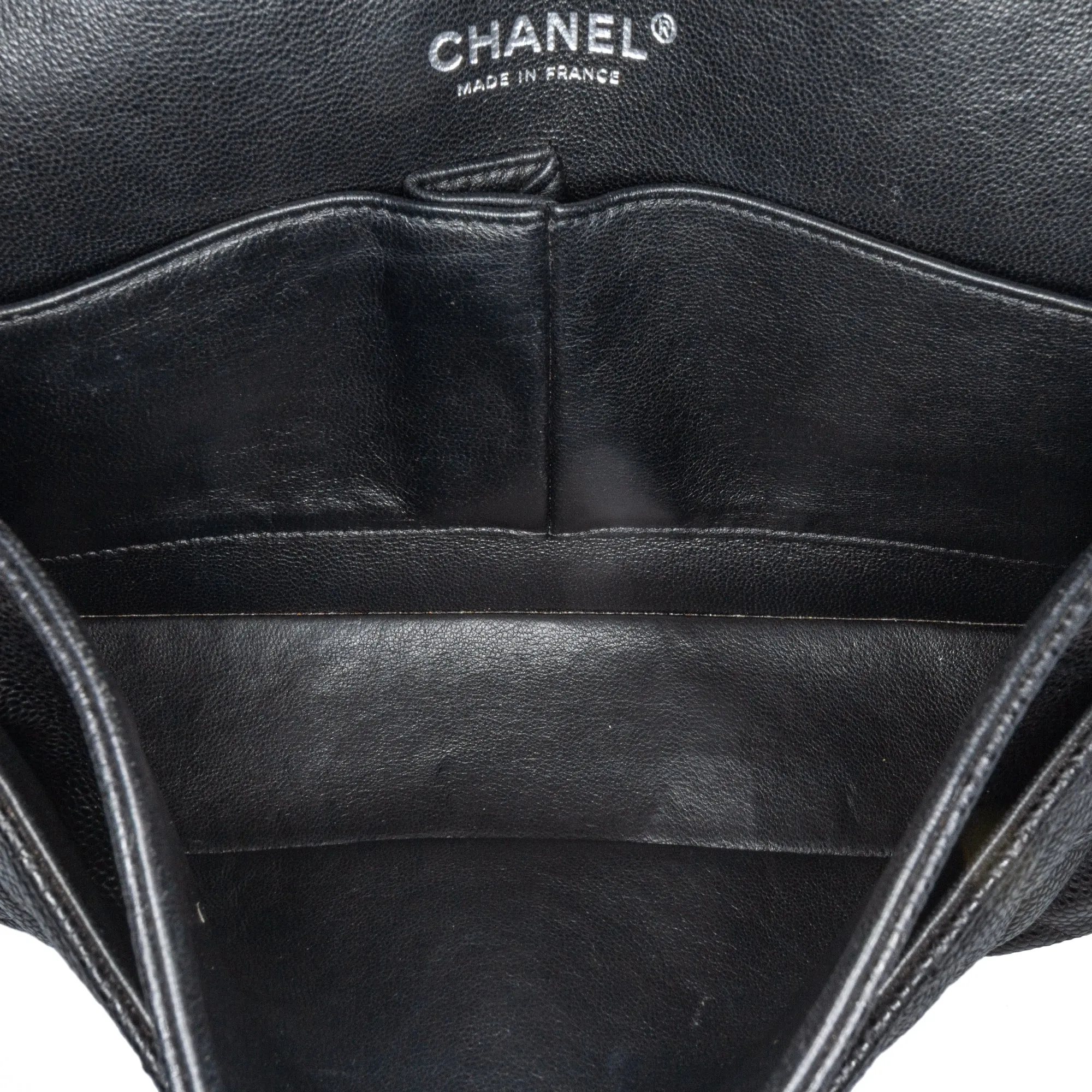Medium Classic Caviar Double Flap