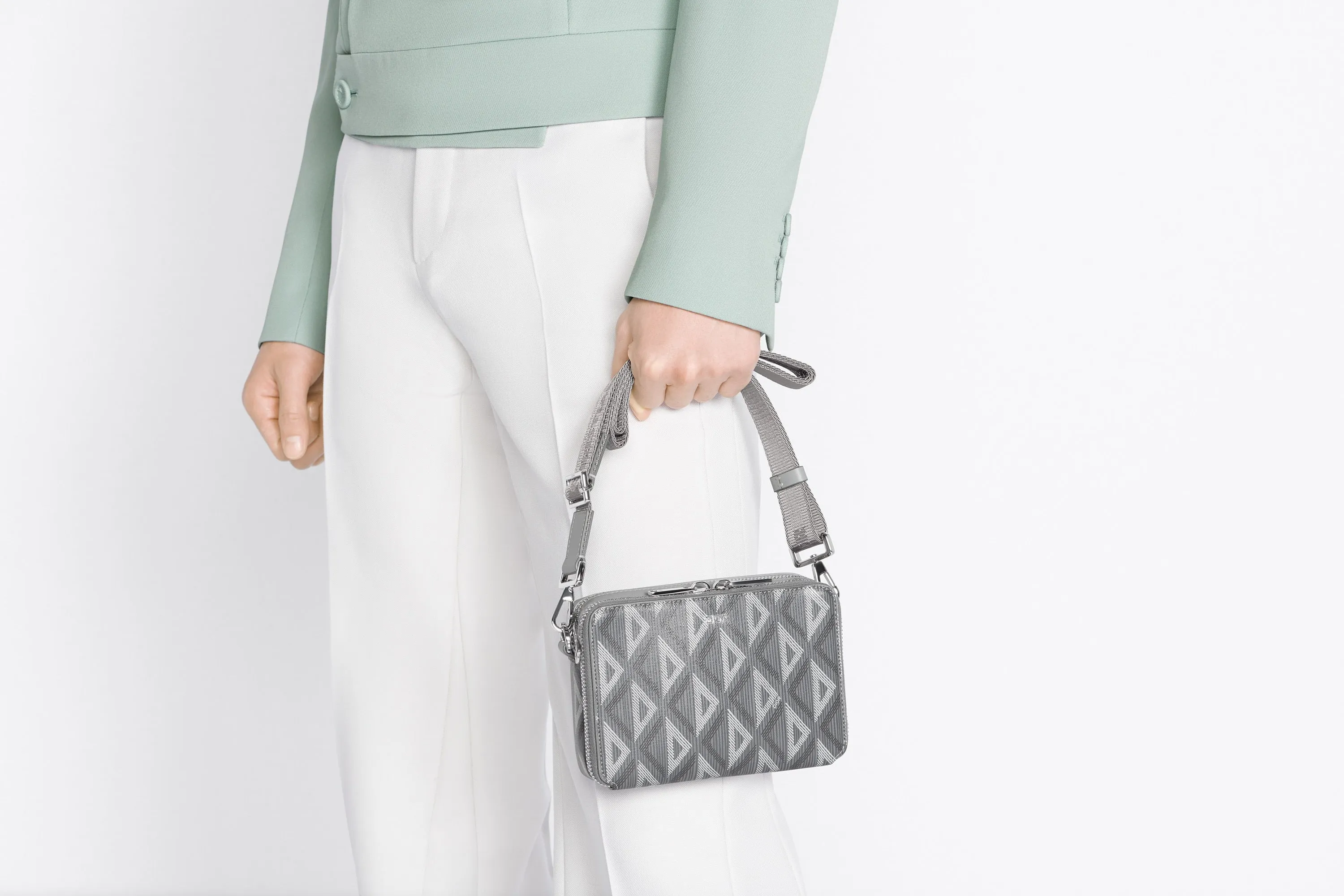 Messenger Pouch • Dior Gray CD Diamond Canvas