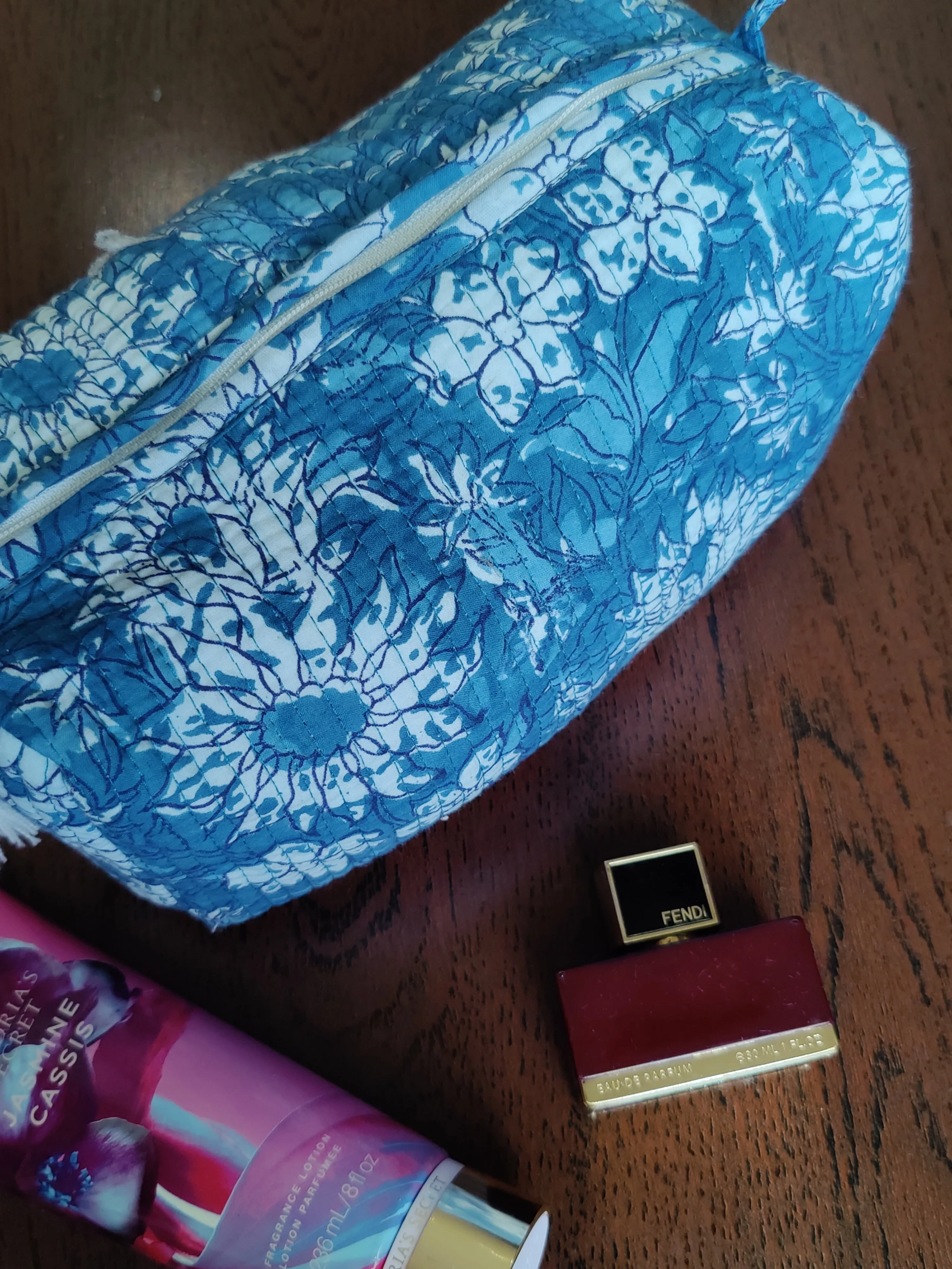 MULTI PURPOSE TOILETRY BAGS