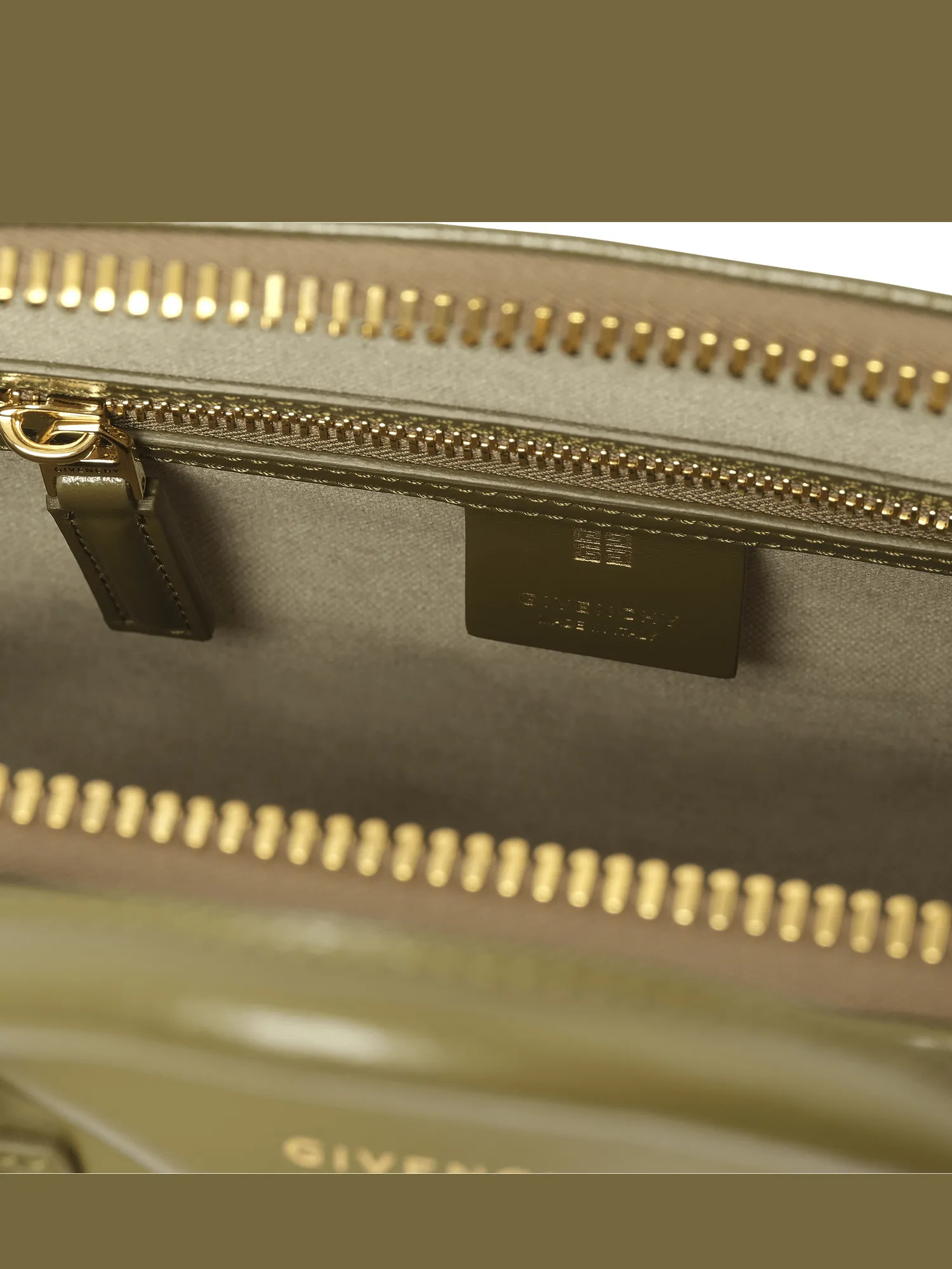 Small Antigona Bag in Box Leather in Dark Khaki