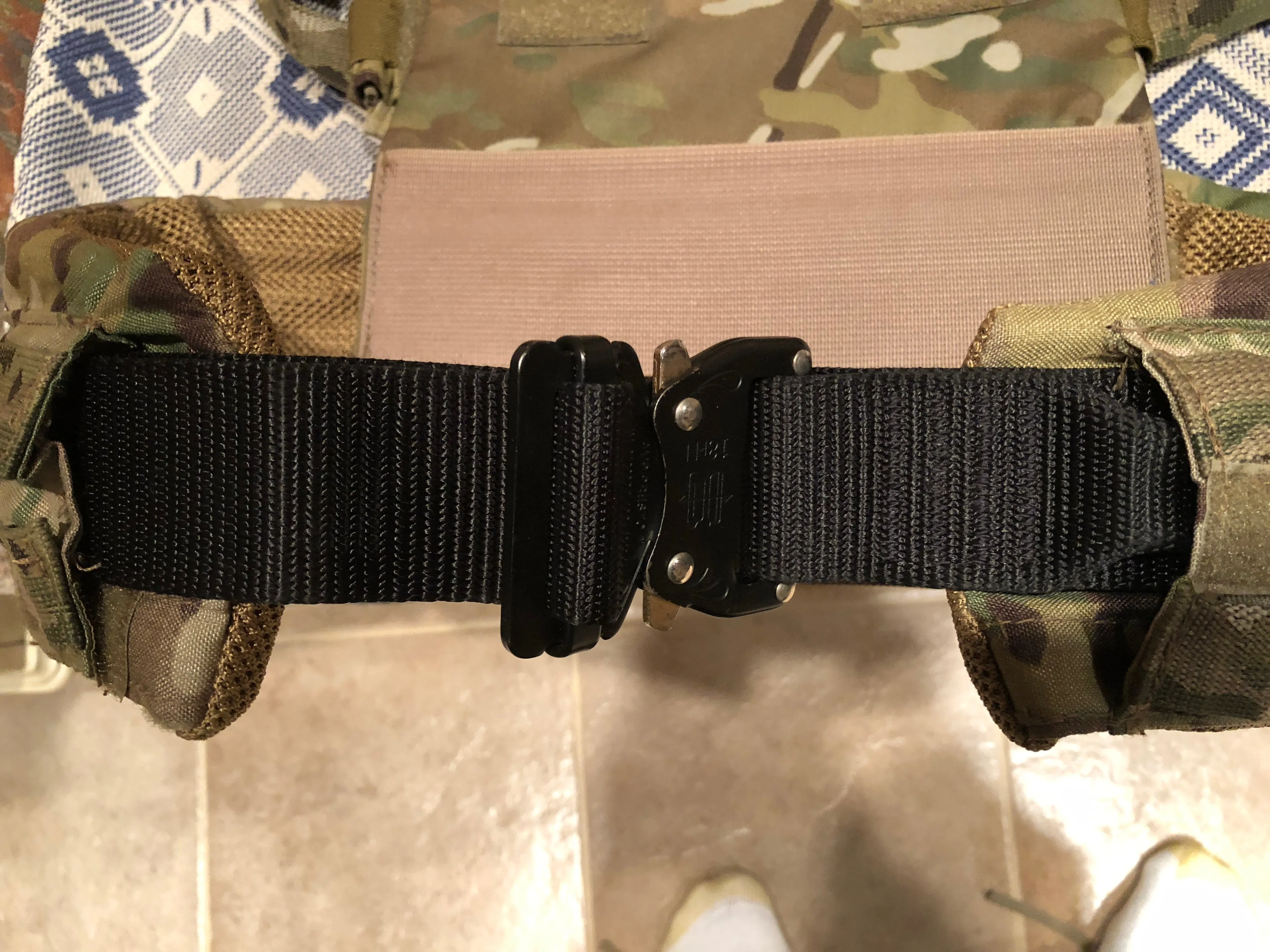 S.O. TECH MULICAM VIPER RELEASABLE PLATE CARRIER W/BELT SYSTEM   POUCHES SIZE LARGE