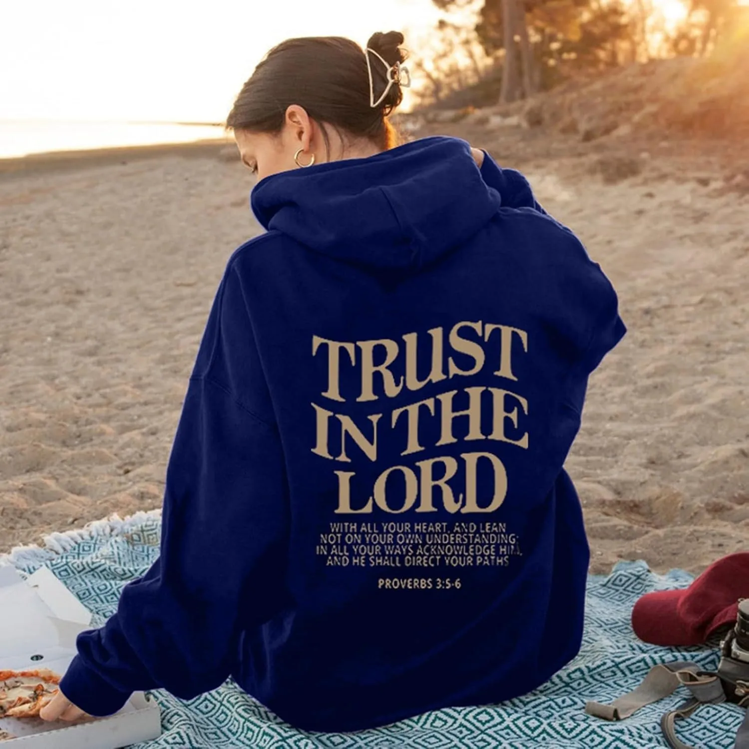 Trust In The Lord Sweatshirt Religious Faithful Shirt Christian Hoodies for Women Graphic Jesus Sweatshirts Spirit