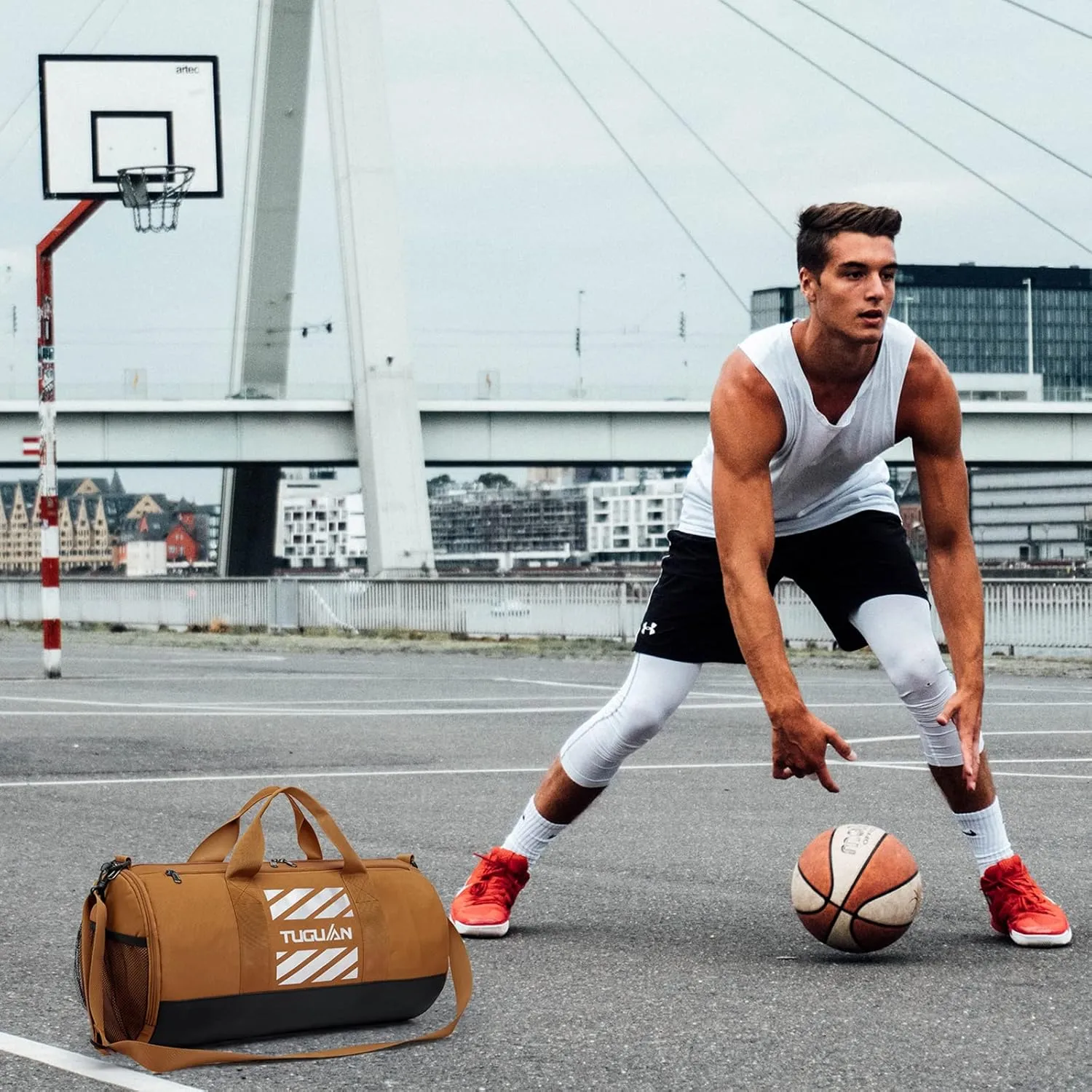 TUGUAN Gym Bags for Men Women Small Travel Duffle Bag with Wet Pocket & Shoes Compartment Overnight Weekender Duffel Bag Sports Gym Tote bag Man 40L, Brown