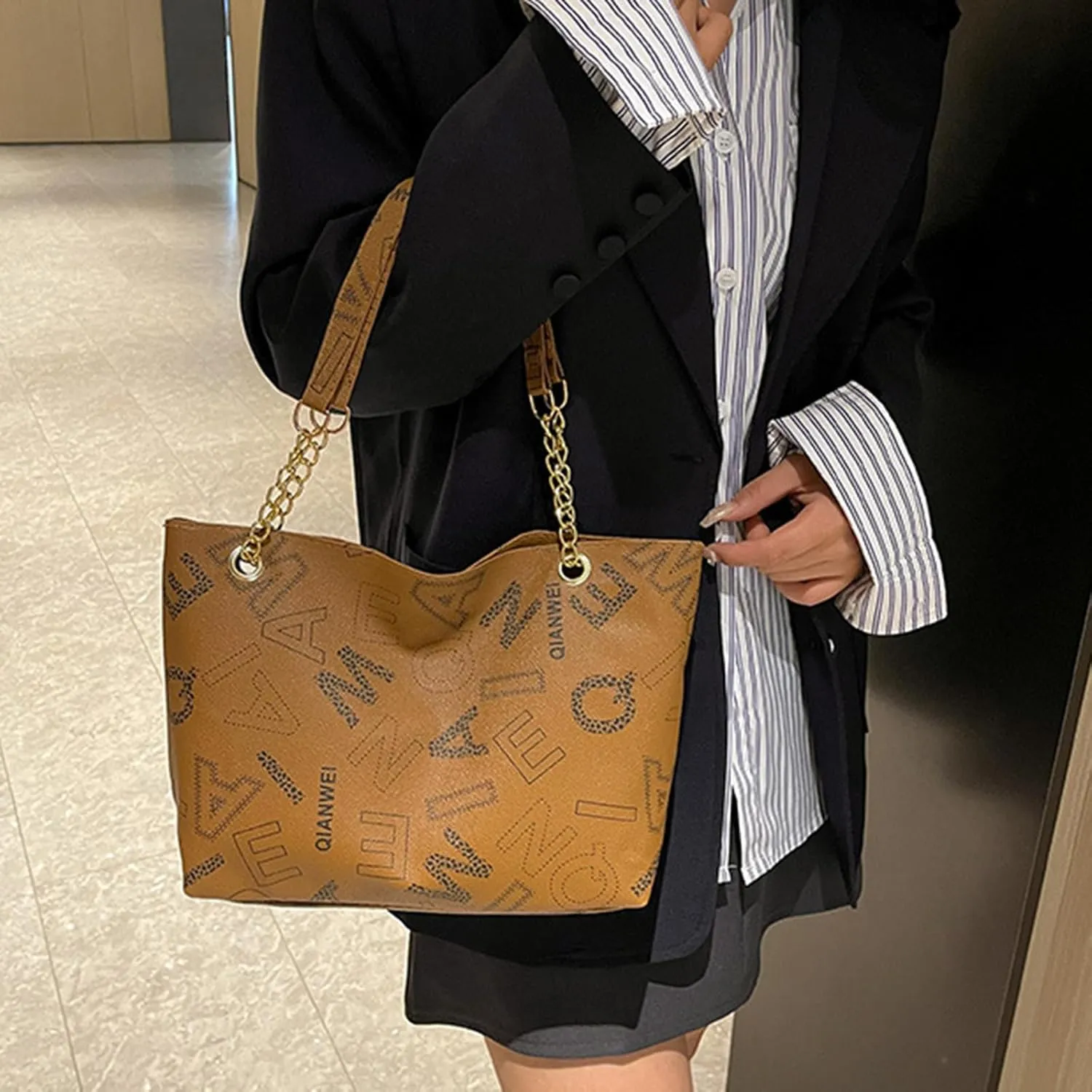 Women's Fall Winter Shoulder Bag PU Letter Print Large Capacity Waterproof High Load-bearing Durable Handbag