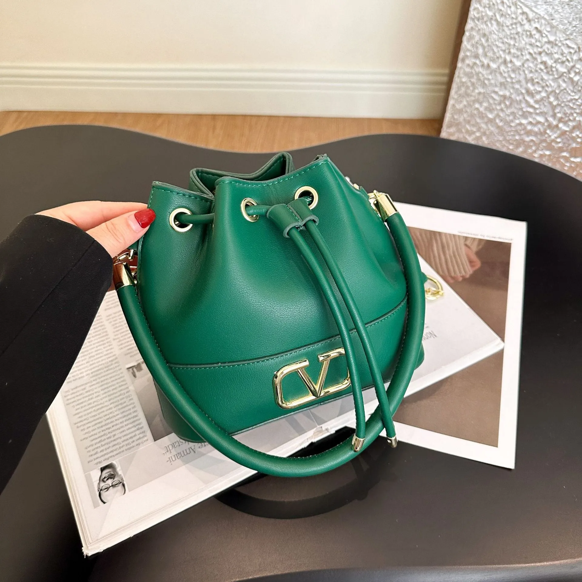 Women's Fresh Sweet Fashion Rest Cute Pocket Shoulder Bags